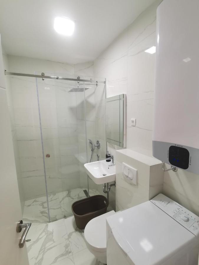 Apartments Lora Zmajeva, 7 بودفا المظهر الخارجي الصورة