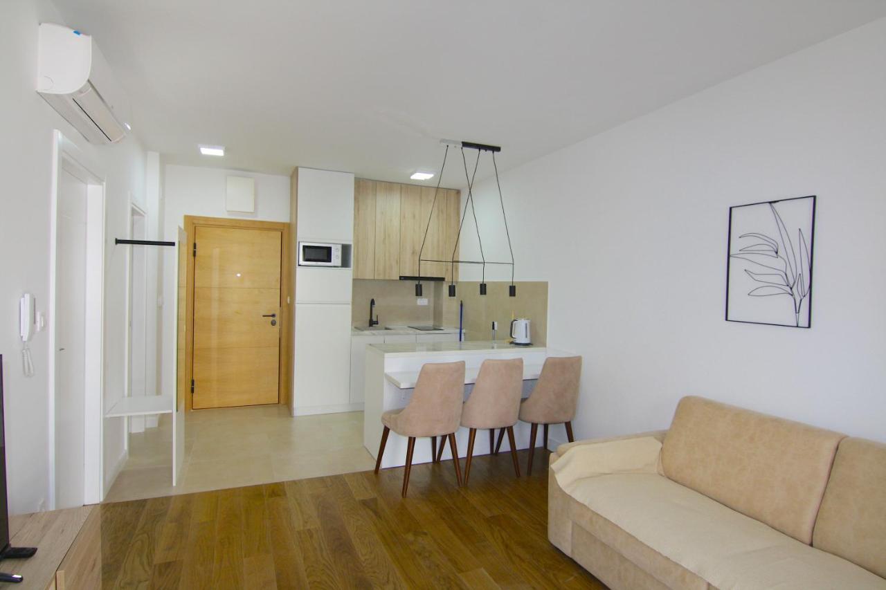 Apartments Lora Zmajeva, 7 بودفا المظهر الخارجي الصورة
