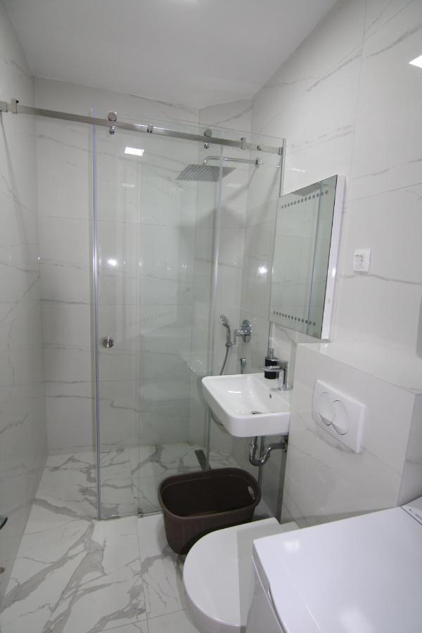 Apartments Lora Zmajeva, 7 بودفا المظهر الخارجي الصورة