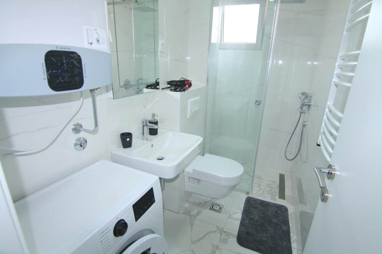Apartments Lora Zmajeva, 7 بودفا المظهر الخارجي الصورة